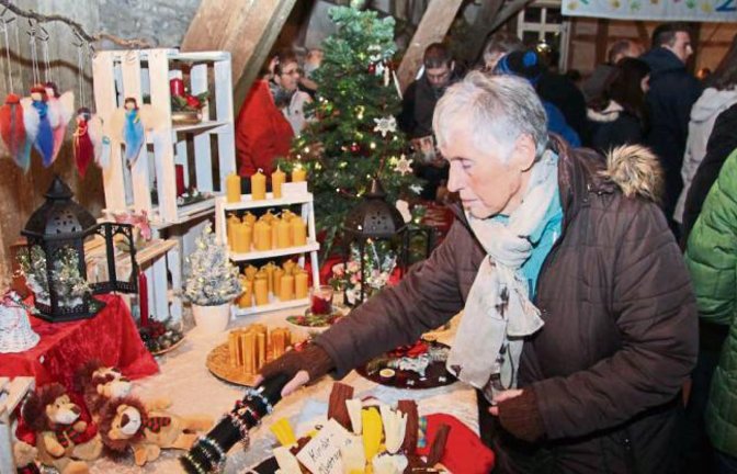 Das Angebot der Hobbykünstler war verlockend. Fotos: Gergen