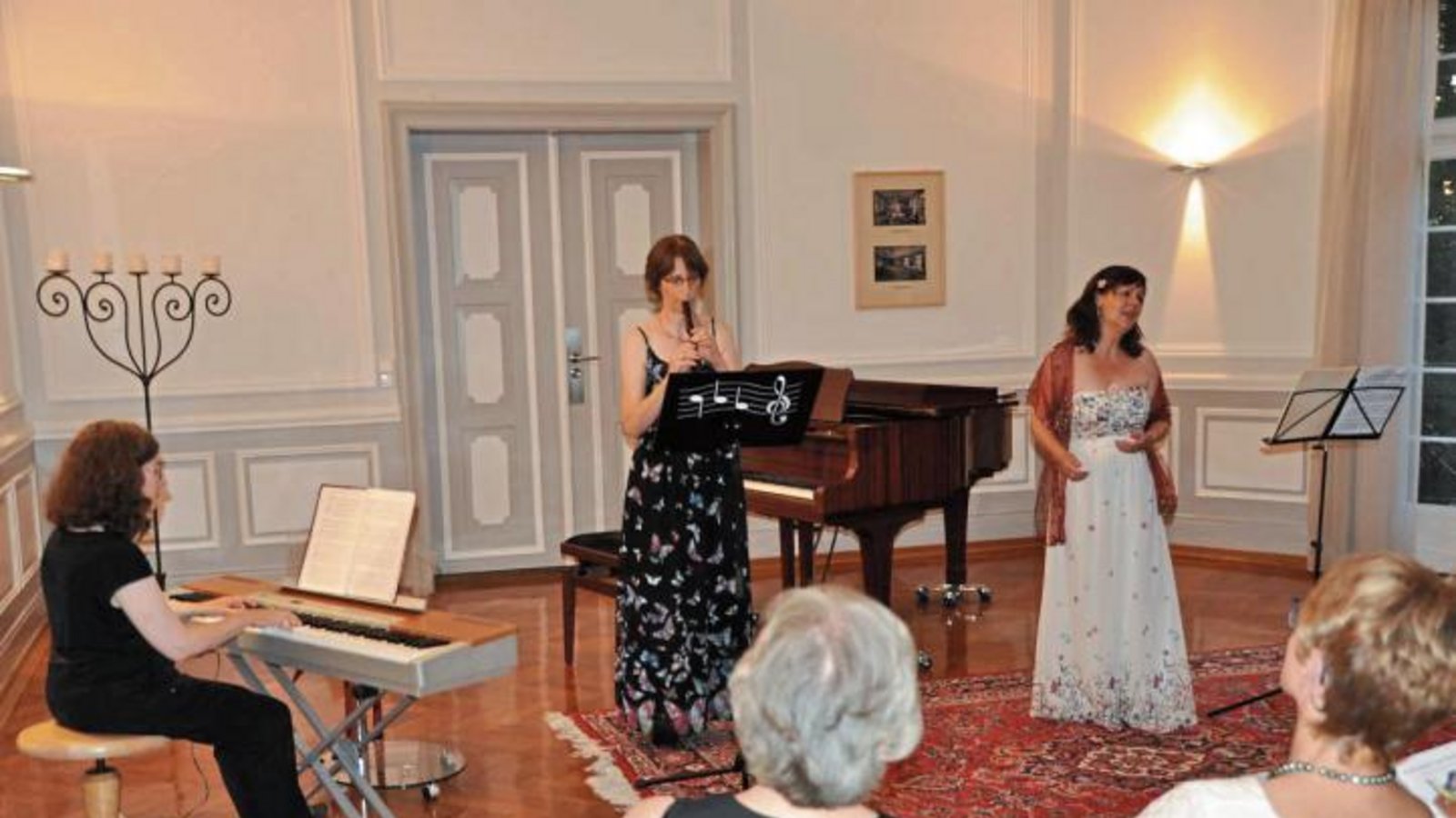 Weiß-Schaal, Bilger und Horn (von links) beim heiteren Kammerkonzert. Foto: p Weiß-Schaal, Bilger und Horn (von links) beim heiteren Kammerkonzert. Foto: p