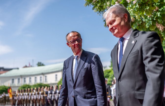 Kanzler Friedrich Merz mit dem litauischen Präsidenten Gitanas Nauseda beim Besuch in Vilnius.<span class='image-autor'>Foto: Michael Kappeler</span>