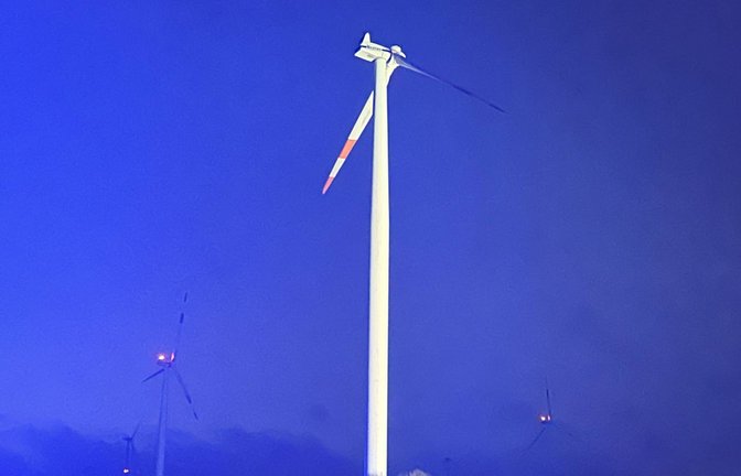 Einer der Flügel des Windrads stürzte am Donnerstagnachmittag zu Boden.<span class='image-autor'>Foto: 7aktuell.de/ 7aktuell/7aktuell.de | 7aktuell</span>