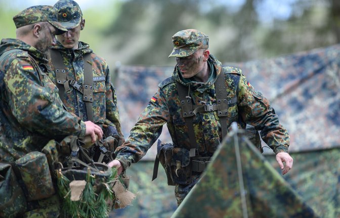 50 000 bis 60 000 zusätzliche Männer und Frauen fehlen der Truppe laut Angaben des Ministeriums.<span class='image-autor'>Foto: dpa/Klaus-Dietmar Gabbert</span>
