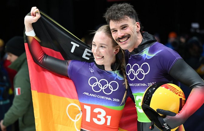 Susanne Kreher und Axel Jungk holten sich die Silbermedaille.<span class='image-autor'>Foto: Robert Michael/dpa</span>