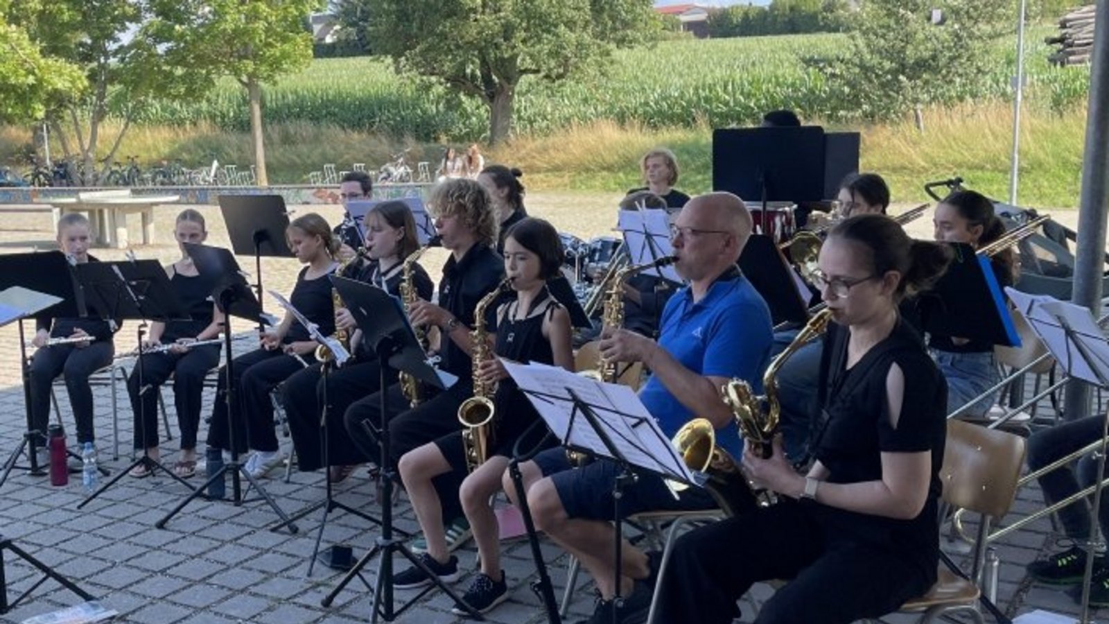 Die Big Band sorgt für Stimmung. Foto: p Die Big Band sorgt für Stimmung. Foto: p