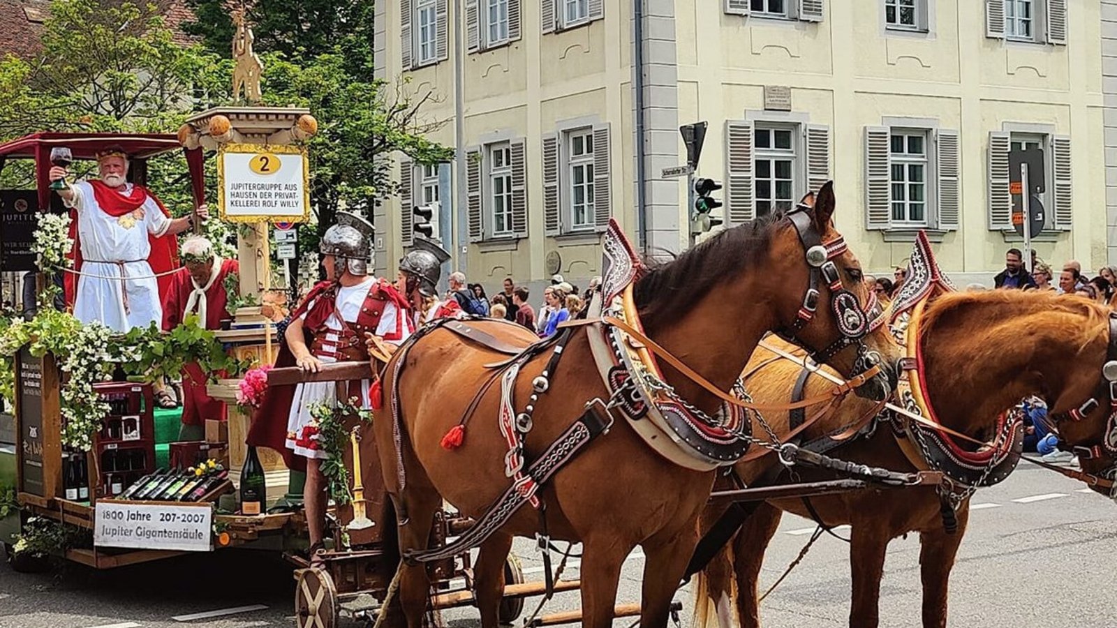 Prunkvolle Gespanne gibt es beim Festumzug in der Ludwigsburger Innenstadt zu sehen. Fotos: p Prunkvolle Gespanne gibt es beim Festumzug in der Ludwigsburger Innenstadt zu sehen. Fotos: p