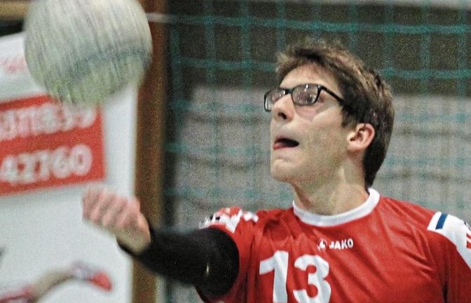 Jakob Kilpper hat immer wieder Phasen, in denen der Zweitschlagmann des TV Vaihingen zu wenig Druck ausübt. Foto: Archiv/Nachreiner