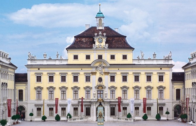 Reduzierte Öffnungszeiten im Schloss. SSG
