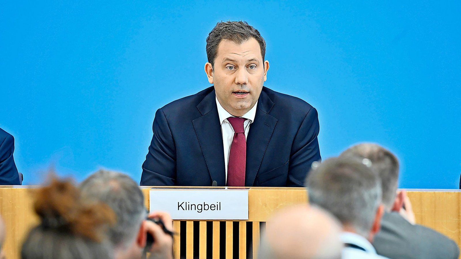 Finanzminister Lars Klingbeil stellte seinen Etatentwurf in Berlin vor.Foto: epd/Christian Ditsch Finanzminister Lars Klingbeil stellte seinen Etatentwurf in Berlin vor.Foto: epd/Christian Ditsch