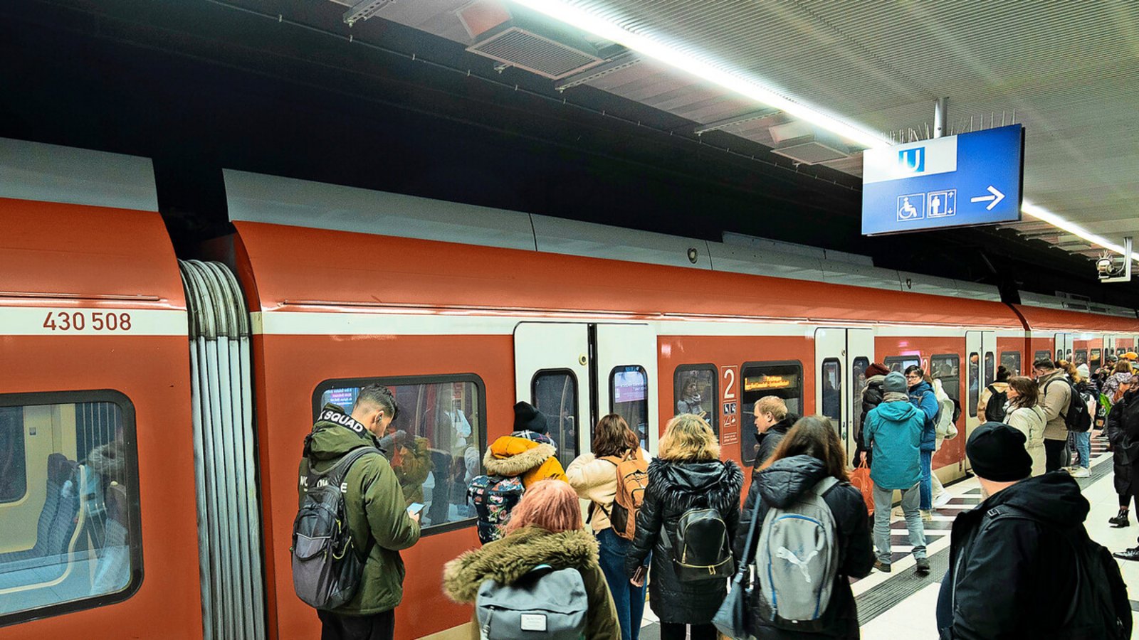 Ab Samstag verkehren die S-Bahnen wieder an den unterirdischen Haltestellen in der Stuttgarter City.Foto: Lichtgut/Leif Piechowski Ab Samstag verkehren die S-Bahnen wieder an den unterirdischen Haltestellen in der Stuttgarter City.Foto: Lichtgut/Leif Piechowski