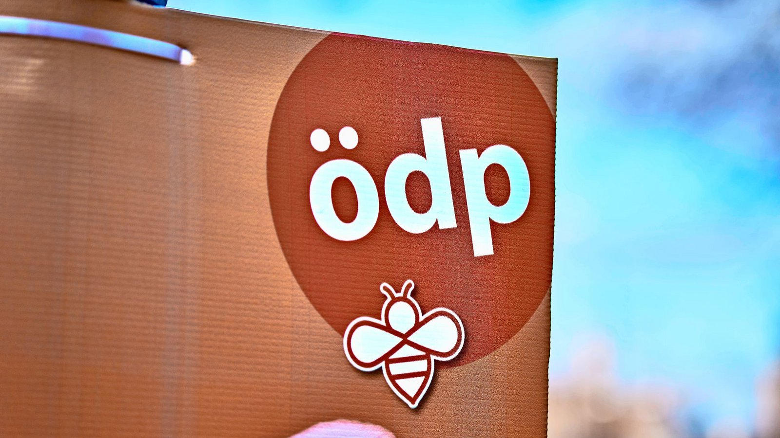 Ein ÖDP-Wahlplakat in Stuttgart.Foto: IMAGO/Bihlmayerfotografie/IMAGO/Michael Bihlmayer