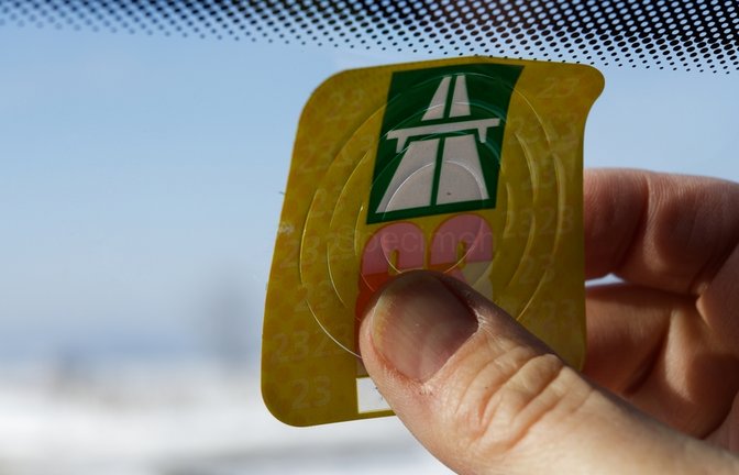 Die Vignette für die Schweiz erhalten Sie auch in Deutschland.<span class='image-autor'>Foto: BrunoK1 / shutterstock.com</span>