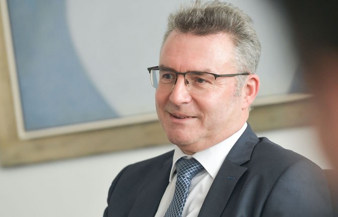 Landkreistagspräsident Achim Brötel fordert schnelle Hilfen, aber auch grundsätzliche Reformen bei Sozialleistungen.<span class='image-autor'>Foto: Lichtgut/Max Kovalenko</span>