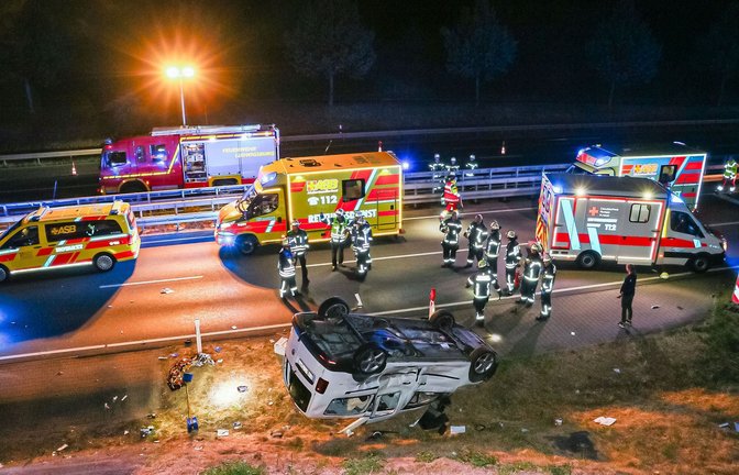 Die Retter werden zu immer mehr Einsätzen gerufen (hier auf der B 27 bei Eglosheim) – der Druck auf das System nimmt zu.<span class='image-autor'>Foto: KS-Images.de/Karsten Schmalz</span>