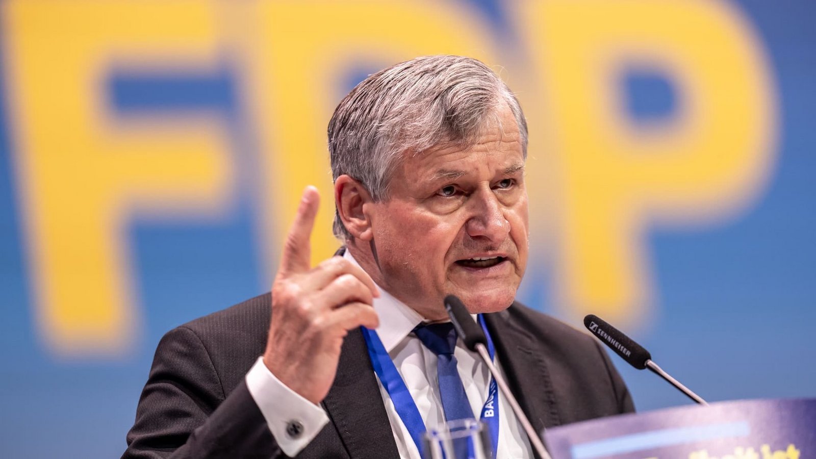 FDP-Landeschef Hans-Ulrich Rülke plädiert für «rote Linien» statt einer Brandmauer gegen die AfD. (Archivfoto)Michael Kappeler/dpa