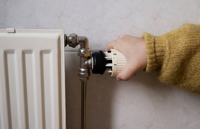 Erfahren Sie, wie warm es in einer Wohnung sein muss, welche Temperaturen vorgeschrieben sind, welche Pflichten Mieter und Vermieter haben und wie Sie Schimmelbildung vermeiden können.<span class='image-autor'>Foto: Susie Hedberg / Shutterstock.com</span>