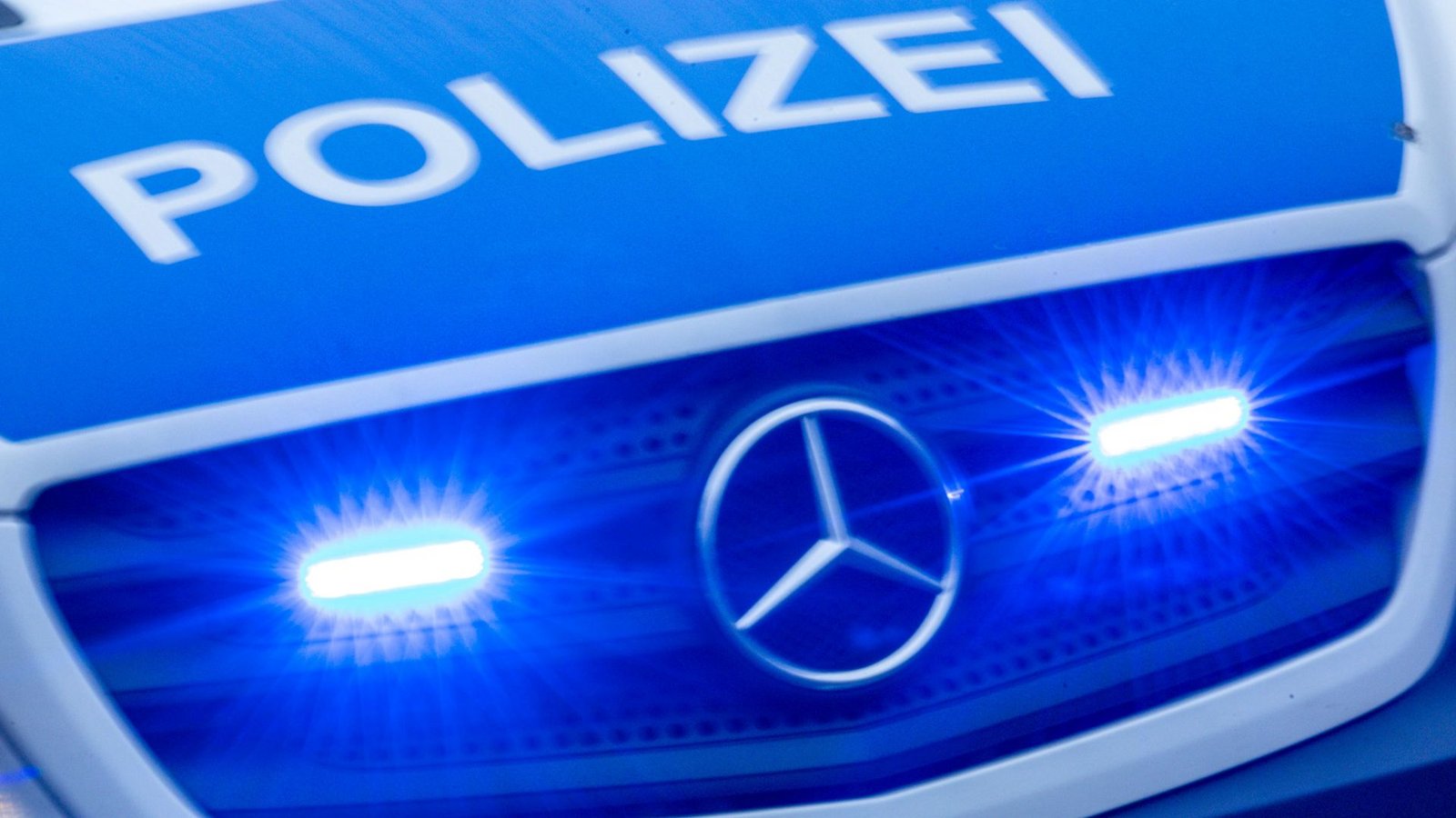 Die Polizei ermittelt. (Symbolbild)Foto: Jens Büttner/dpa/Jens Büttner Die Polizei ermittelt. (Symbolbild)Foto: Jens Büttner/dpa/Jens Büttner