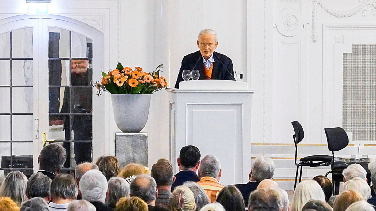 Erinnern an den Widerstand: die Stauffenberg-Gedächtnisvorlesung 2024 im Weißen Saal des Neuen Schlosses mit Dieprand von Schlabrendorff.Foto: Ferdinando Iannone Erinnern an den Widerstand: die Stauffenberg-Gedächtnisvorlesung 2024 im Weißen Saal des Neuen Schlosses mit Dieprand von Schlabrendorff.Foto: Ferdinando Iannone
