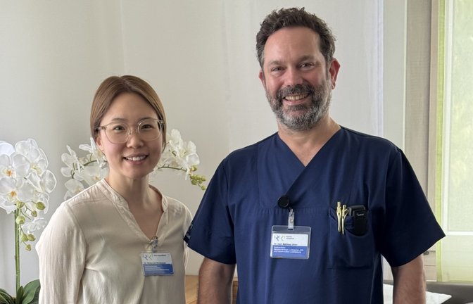 Freuen sich über die neue Stelle in der Psychoonkologin: Dr. Minha Lim-Wertenauer und Dr. Matthias Ulmer. 	Foto: RKH Gesundheit