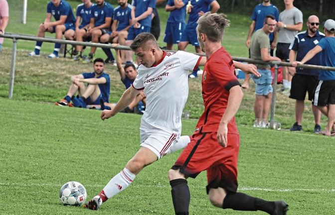 Ob Marvin Prohaska (hinten) am Samstag rechtzeitig zum Spiel gegen Gemmrigheim da sein kann, ist fraglich. Doch der Großteil der Großglattbacher Mannschaft steht. Foto: Nachreiner