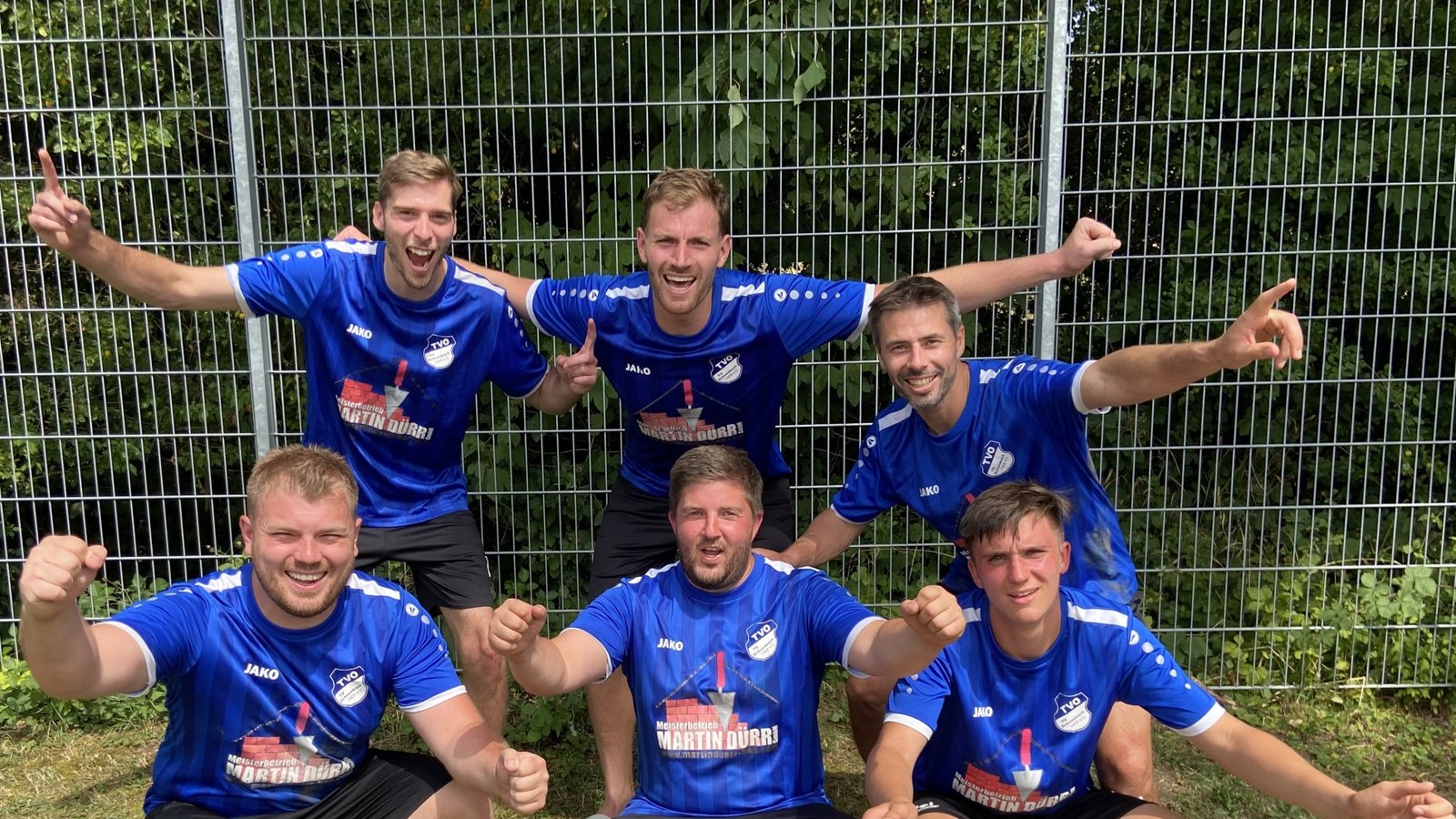 Strahlende Gesichter bei den Faustballern des TV Ochsenbach. Foto: privat