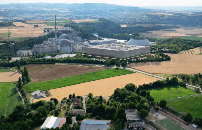 Neben dem ehemaligen Kernkraftwerk soll ein großes Rechenzentrum entstehen. So stellen sich die Anwohner die Ausmaße vor.<span class='image-autor'>Fotomontage privat</span>
