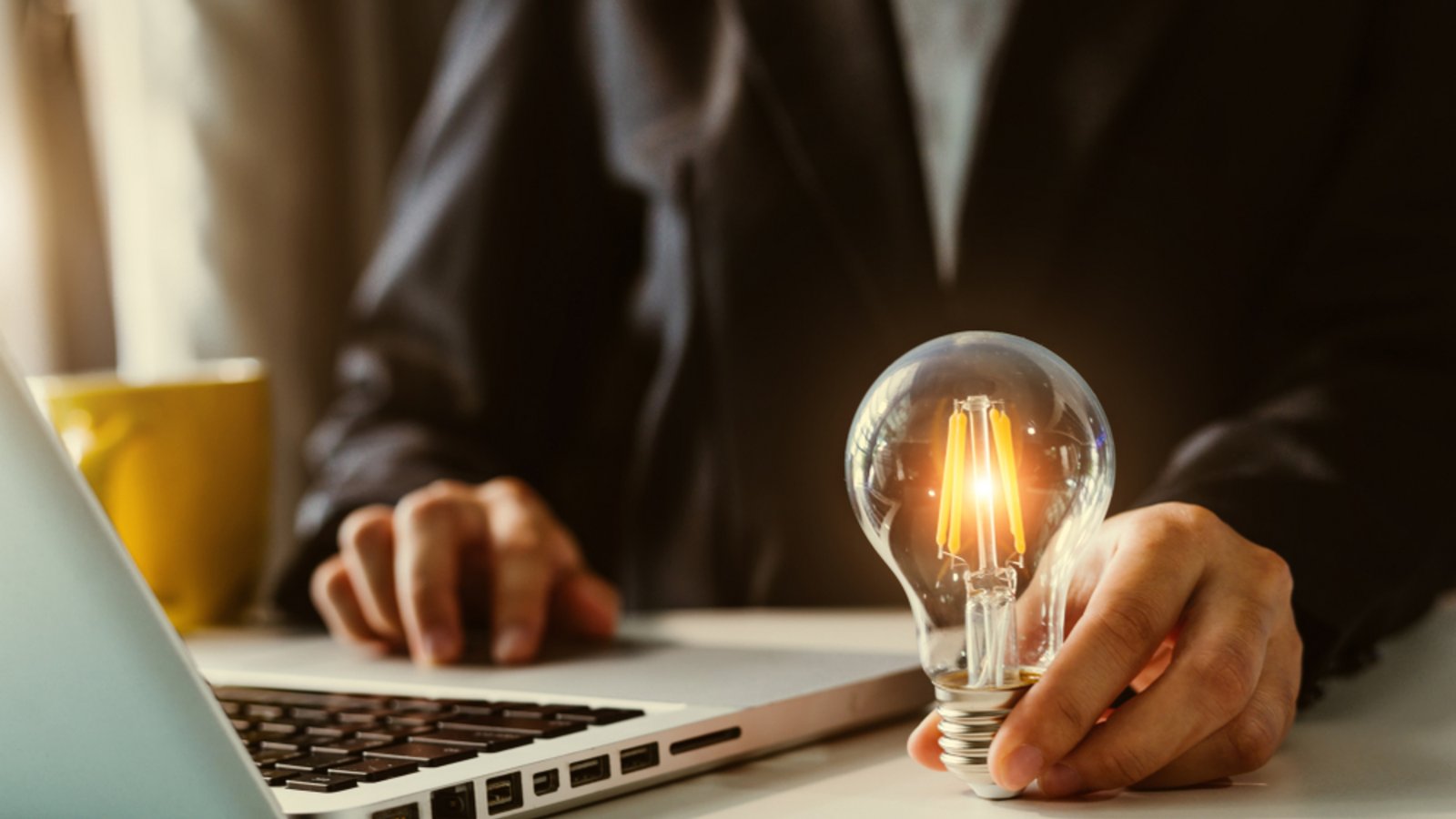 So optimieren Sie die Akkulaufzeit Ihres Laptops.Foto: mrmohock / shutterstock.com