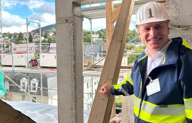 Hoteldirektor mit Helm: Henning Matthiesen auf der Baustelle in Brenners Park-Hotel  in Baden-Baden.<span class='image-autor'>Foto: &nbsp;</span>