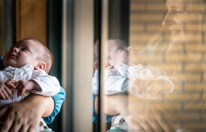 Elternschaft kann bei Paaren mit Kinderwunschbehandlung idealisiert werden.<span class='image-autor'>Foto: imago//Goncalo Delgado</span>