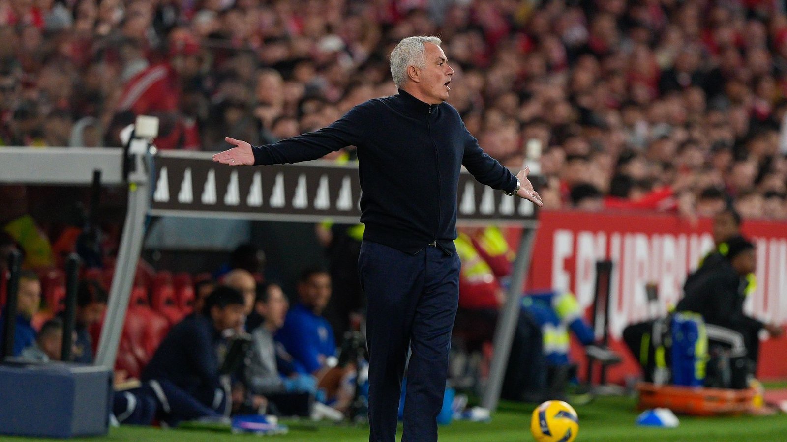 Die Rückkehr von José Mourinho zu den Königlichen ist scheinbar perfekt (Archivfoto).Foto: Bruno De Carvalho/SOPA Images vi/Bruno De Carvalho Die Rückkehr von José Mourinho zu den Königlichen ist scheinbar perfekt (Archivfoto).Foto: Bruno De Carvalho/SOPA Images vi/Bruno De Carvalho