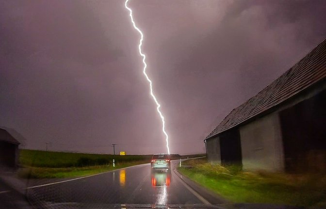 Unwetter und Dauerregen haben auch in der Region Stuttgart schwere Schäden verursacht.<span class='image-autor'>Foto: dpa/Ferdinand Merzbach</span>