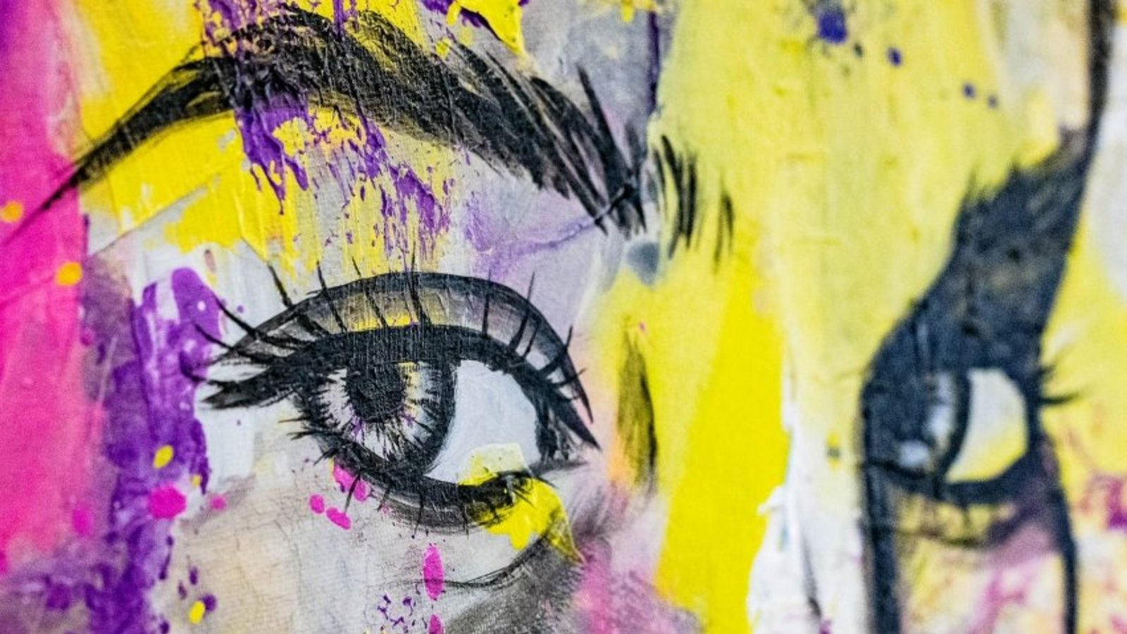 Blinde und sehbehinderte Menschen werden demnächst durch die Ausstellung "Mixedmedia" im Landratsamt Ludwigsburg geführt. Foto: LL Blinde und sehbehinderte Menschen werden demnächst durch die Ausstellung "Mixedmedia" im Landratsamt Ludwigsburg geführt. Foto: LL