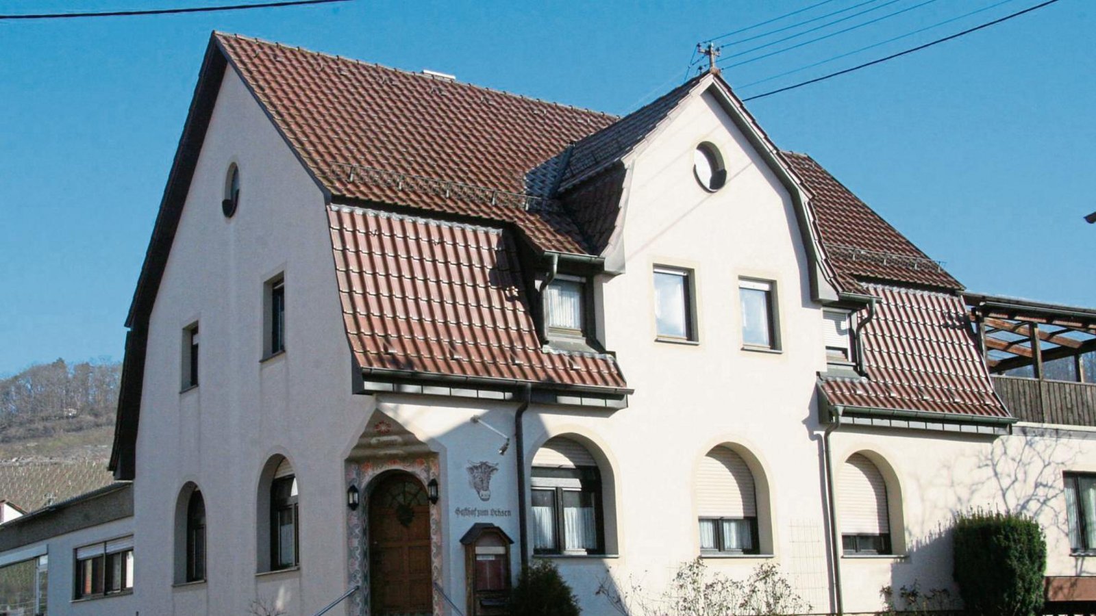 Der Landkreis Ludwigsburg sucht nach Unterkünfte für Flüchtlinge. Für die Verwaltung kommt das Grundstück infrage, auf dem der Ochsen in Spielberg steht. Foto: Archiv Der Landkreis Ludwigsburg sucht nach Unterkünfte für Flüchtlinge. Für die Verwaltung kommt das Grundstück infrage, auf dem der Ochsen in Spielberg steht. Foto: Archiv