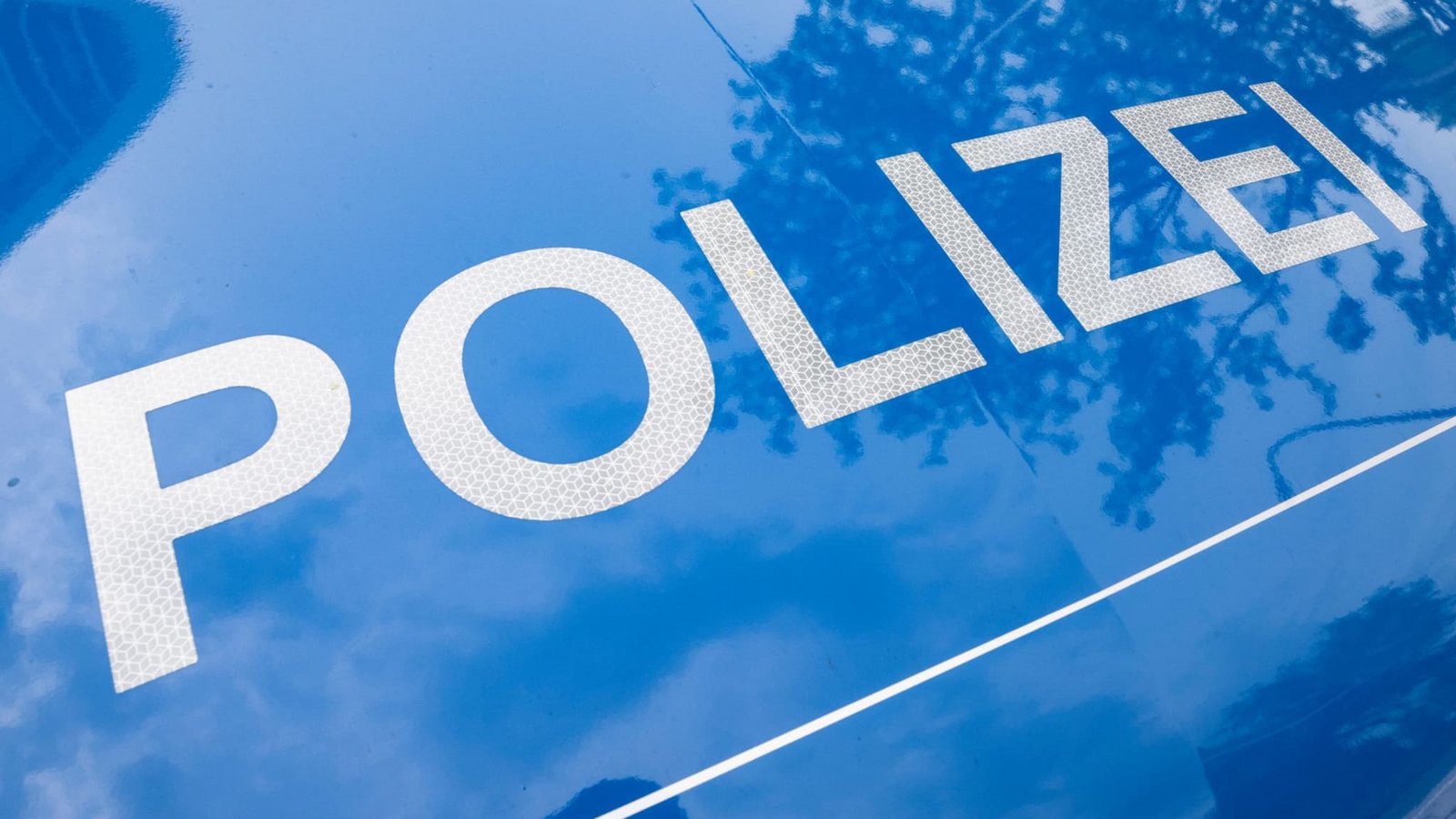 Die Polizei konnte den 38-jährigen Tatverdächtigen festnehmen. (Symbolbild)Boris Roessler/dpa Die Polizei konnte den 38-jährigen Tatverdächtigen festnehmen. (Symbolbild)Boris Roessler/dpa
