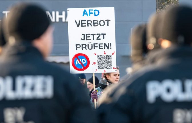 Eine Demonstration gegen die Gründung des bayerischen Landesverbandes der AfD-Jugendorganisation.<span class='image-autor'>Stefan Puchner/dpa</span>