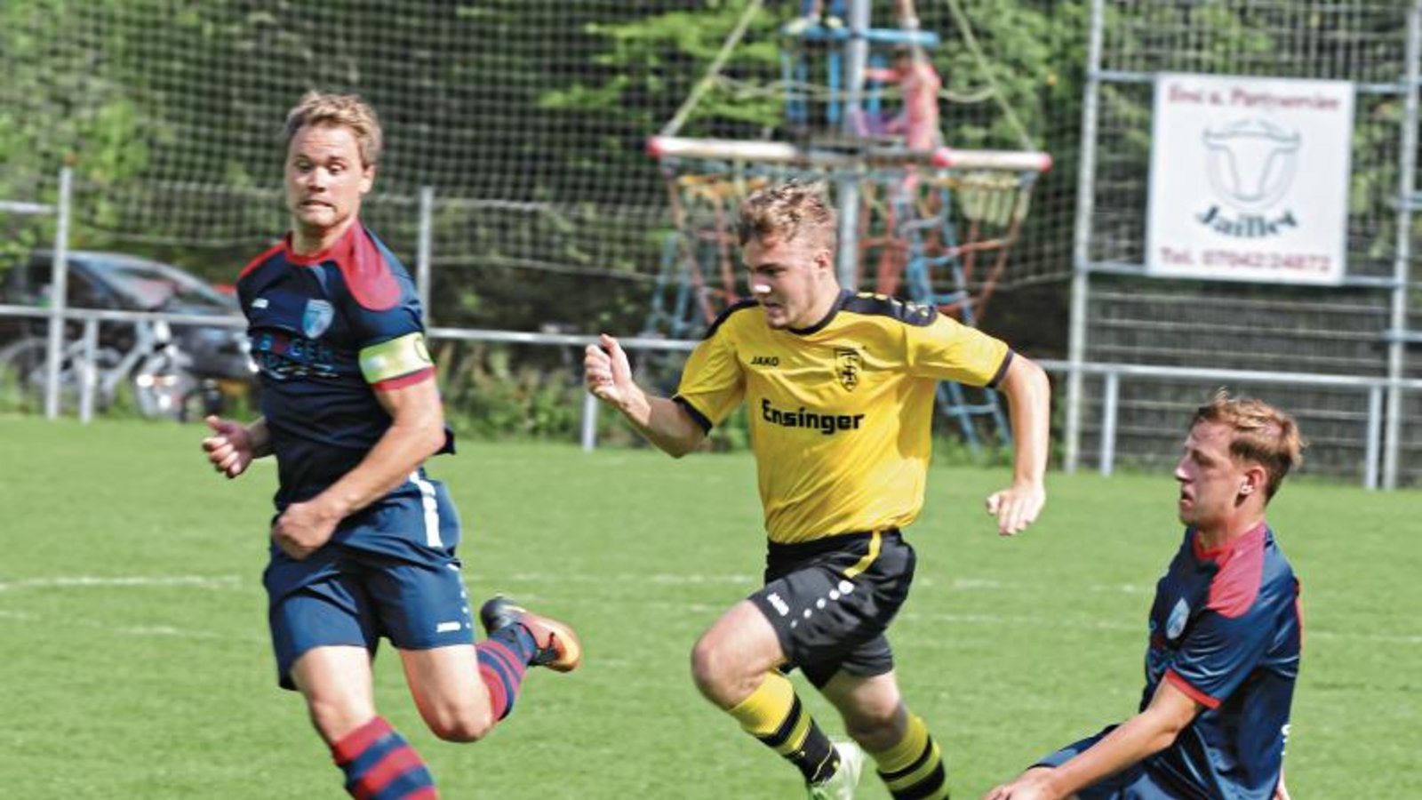 Der TSV Ensingen mit Dominik Urbani (Mitte) bietet in dieser Saison eine starke Truppe auf. Allerdings nur, wenn keine Ferien dafür sorgen, dass der Kader zu sehr schrumpft. Foto: Nachreiner Der TSV Ensingen mit Dominik Urbani (Mitte) bietet in dieser Saison eine starke Truppe auf. Allerdings nur, wenn keine Ferien dafür sorgen, dass der Kader zu sehr schrumpft. Foto: Nachreiner