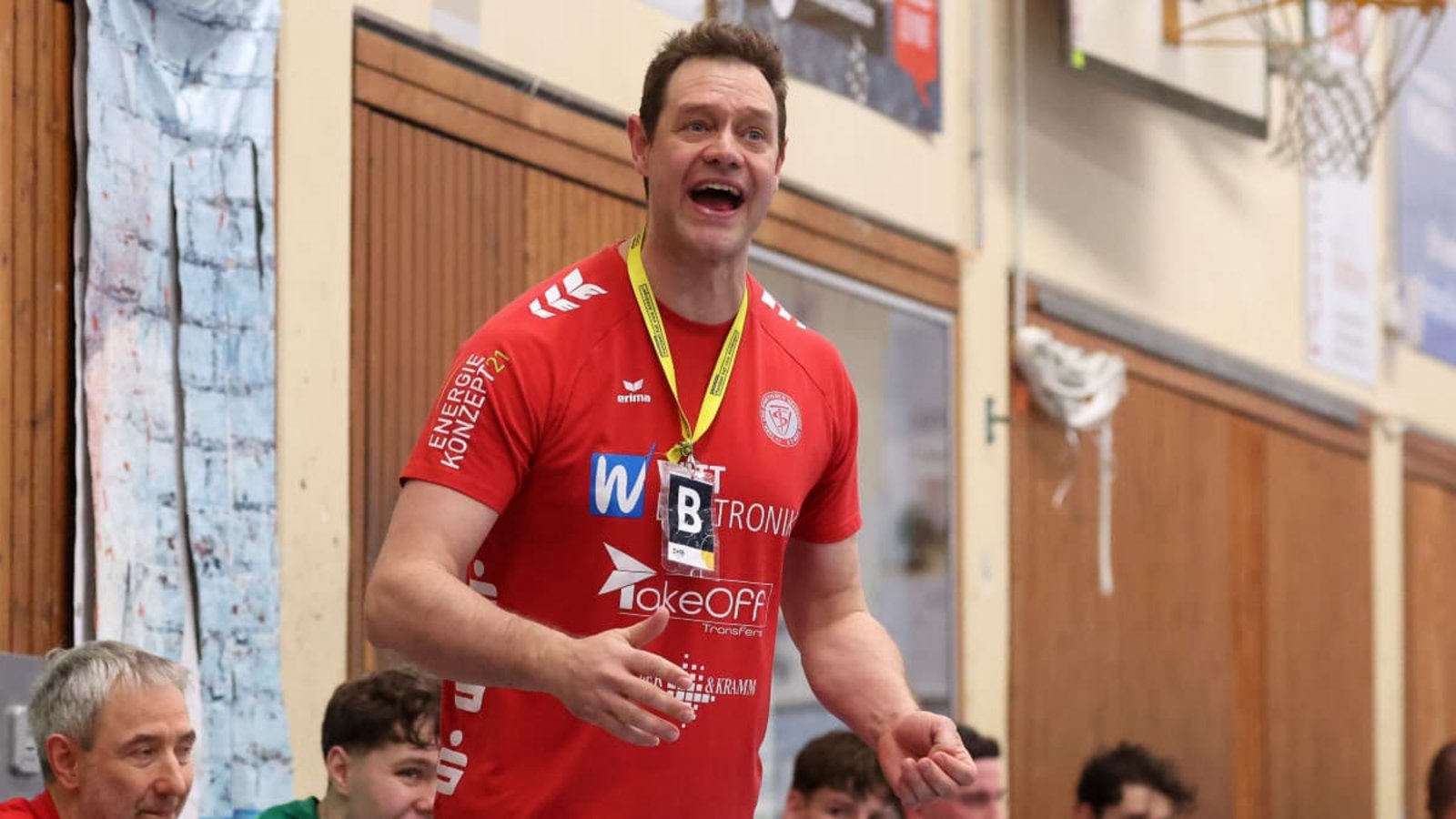Neuhausens Trainer Daniel Brack erwartet am Freitagabend gegen die HBW Balingen-Weilstetten II eine „aggressive und emotionale Abwehrleistung“ seines Teams.Baumann Neuhausens Trainer Daniel Brack erwartet am Freitagabend gegen die HBW Balingen-Weilstetten II eine „aggressive und emotionale Abwehrleistung“ seines Teams.Baumann