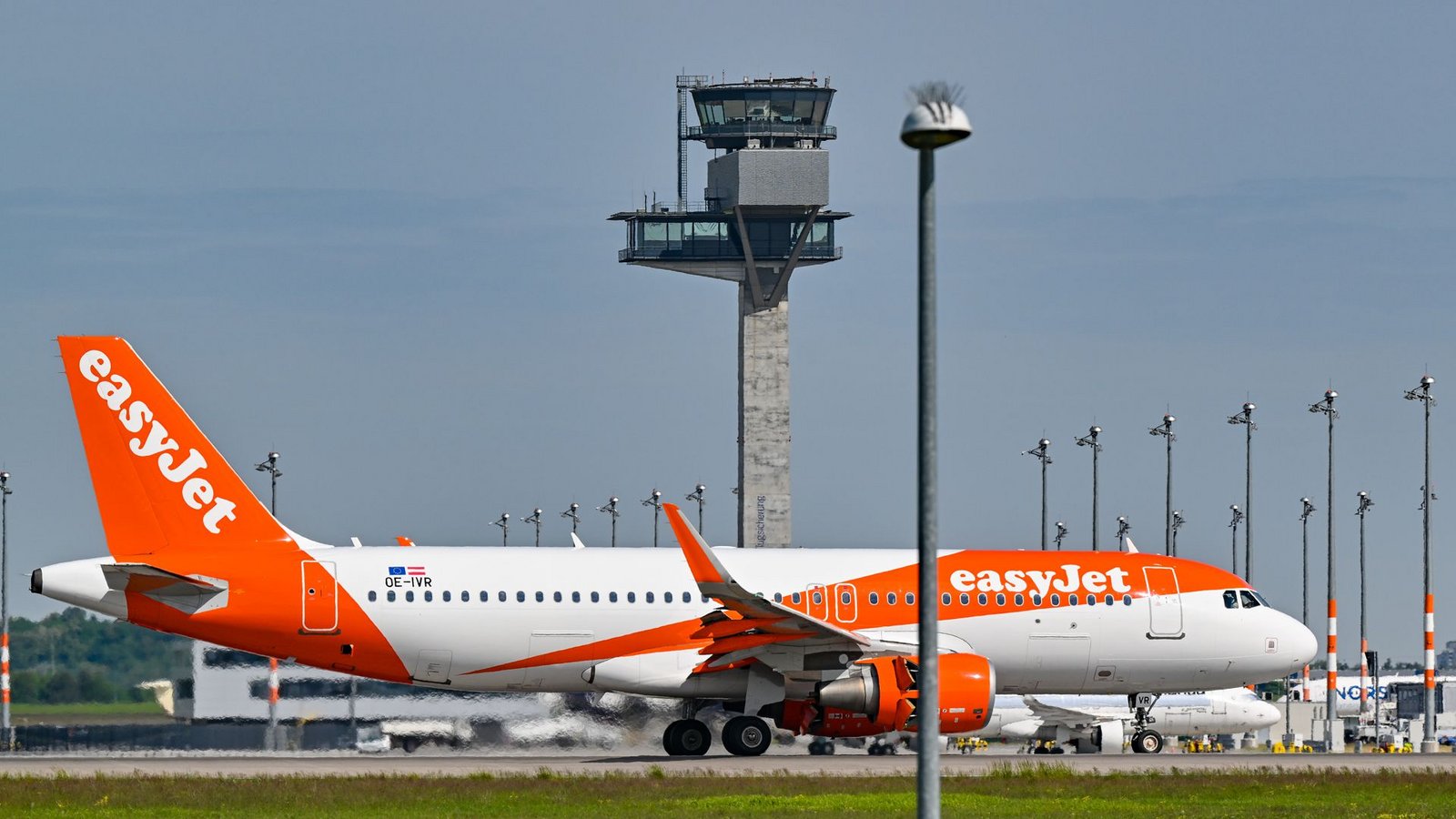 Easyjet-Maschine in Berlin.Foto: Patrick Pleul/dpa