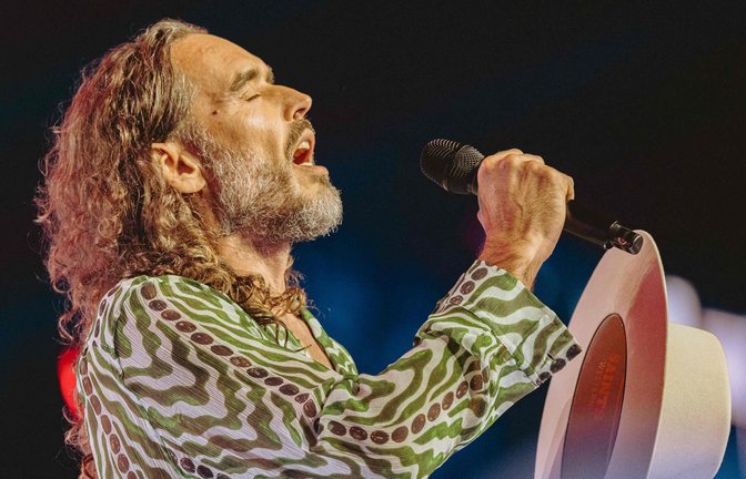 Dem Schauspieler Russell Brand werden eine Vergewaltigung und ein sexueller Übergriff zur Last gelegt.<span class='image-autor'>Foto: AFP/OLIVIER TOURON</span>