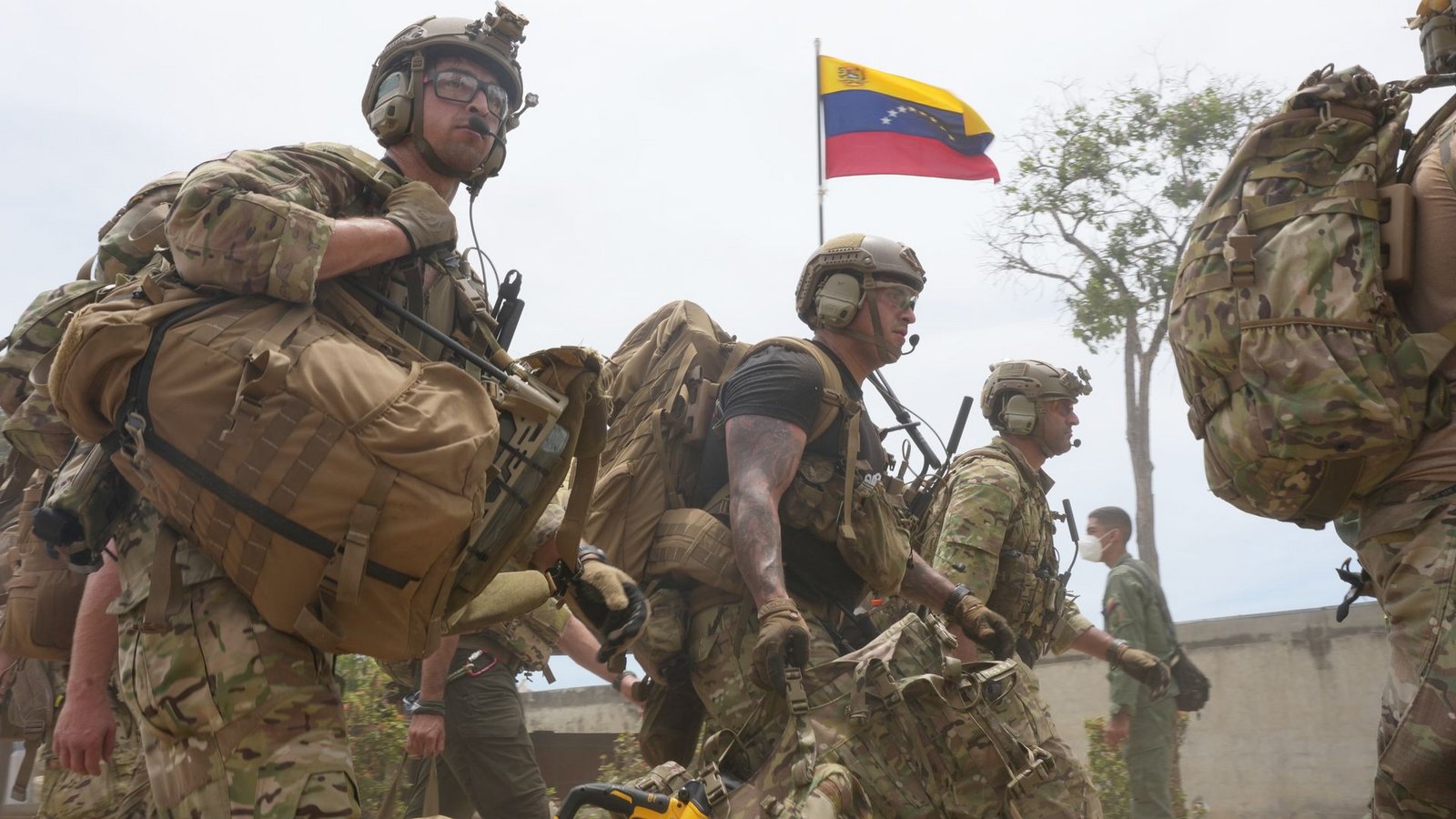 US-Truppen treffen in La Guairaein bei den Hilfsmaßnahmen ein.Foto: Matias Delacroix/AP/dpa US-Truppen treffen in La Guairaein bei den Hilfsmaßnahmen ein.Foto: Matias Delacroix/AP/dpa