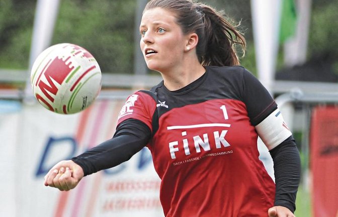 Klara Kilpper und die U-18-Faustballerinnen des TV Vaihingen hoffen, dass sie bei einer Meisterschaft endlich auch mal den Ahlhorner SV besiegen. Foto: Nachreiner
