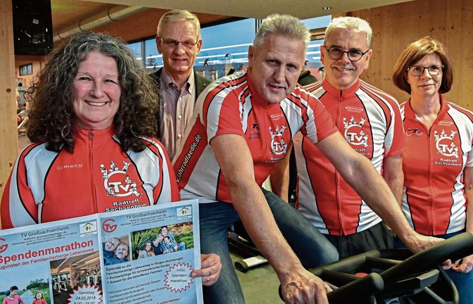 Elke Blum (v.l.), Dieter Wenzel, Günter Blum, Günter Waldherr und Beate Hornung hoffen auf viele Teilnehmer beim Spendenmarathon.  Foto: mk
