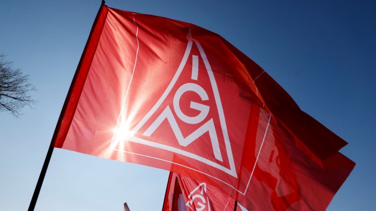 Widerstand gegen Reformen: die IG Metall, der Deutsche Gewerkschaftsbund und die Dienstleistungsgewerkschaft Verdi rufen zu Protesten auf.Thomas Banneyer/dpa Widerstand gegen Reformen: die IG Metall, der Deutsche Gewerkschaftsbund und die Dienstleistungsgewerkschaft Verdi rufen zu Protesten auf.Thomas Banneyer/dpa