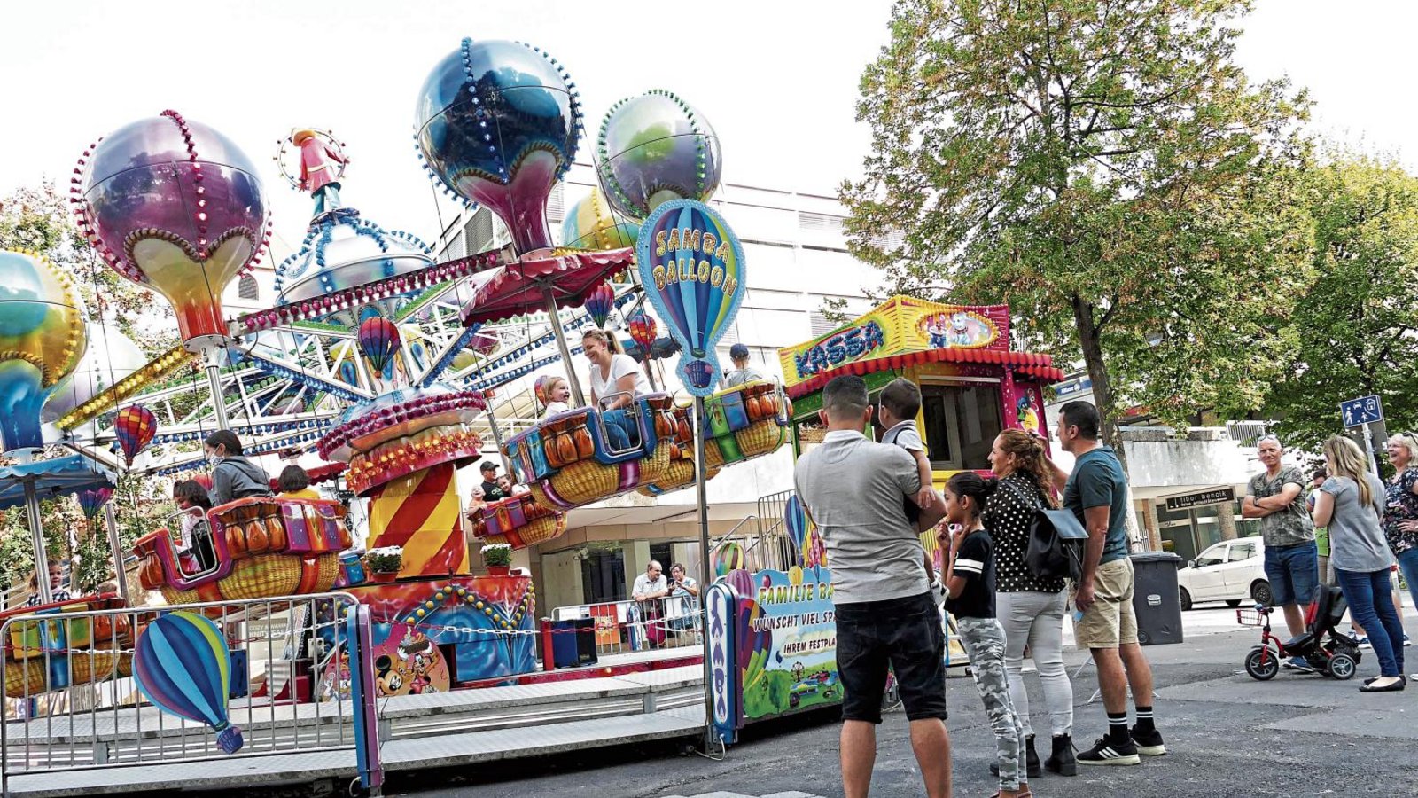Kinderfahrgeschäfte bestimmen die Mini-Mess in Pforzheim. Foto: Roth Kinderfahrgeschäfte bestimmen die Mini-Mess in Pforzheim. Foto: Roth