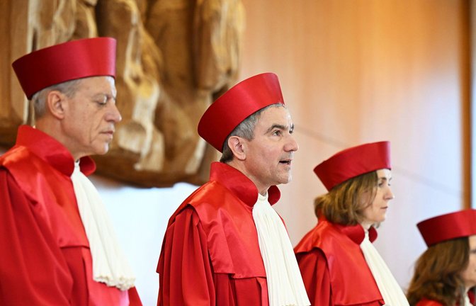 Josef Christ (links) geht in den Ruhestand.<span class='image-autor'>Foto: dpa</span>