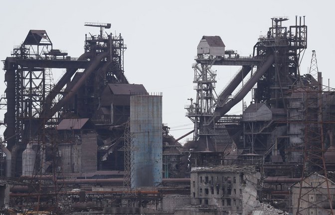 Das Stahlwerk Azovstal in Mariupol wurde zuletzt heftig von russischer Seite aus beschossen.<span class='image-autor'>Foto: Victor/XinHua/dpa</span>