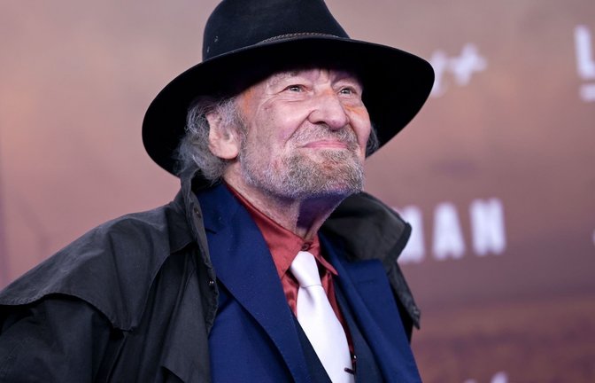 Schauspieler Michael Mendl kommt zur Europapremiere der zweiten Staffel der Serie "Landman" in das Kino Zoo Palast. Michael Mendl ist tot. (zu dpa: «TV-Charakterheld: Schauspieler Michael Mendl ist tot»)<span class='image-autor'>Jens Kalaene/dpa</span>