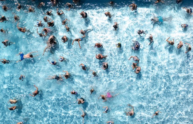 Da half nur noch Abkühlung: Europa litt erst vor kurzem unter einer Hitzewelle. (Symbolbild)<span class='image-autor'>Foto: Sebastian Kahnert/dpa/Sebastian Kahnert</span>