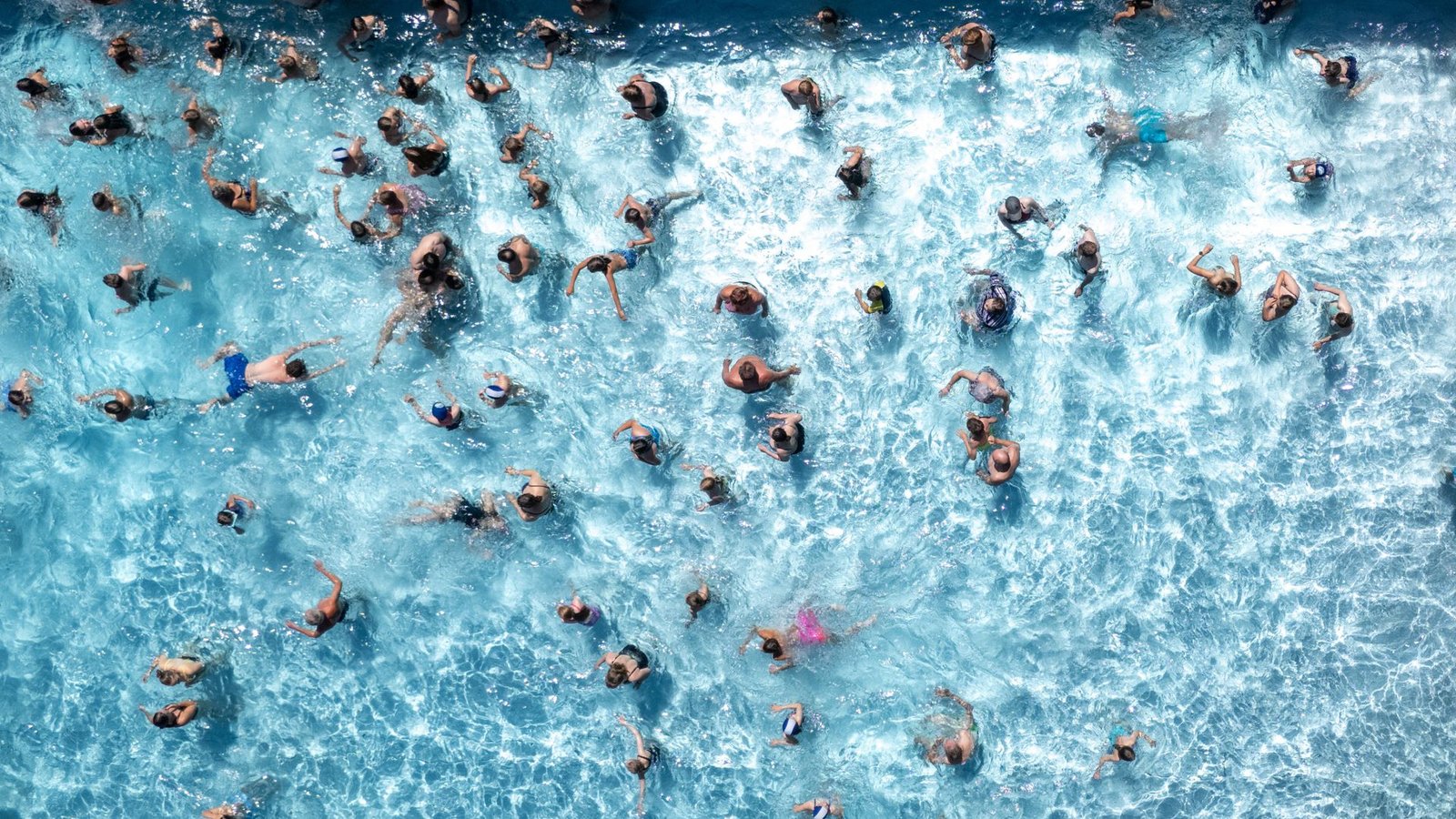 Da half nur noch Abkühlung: Europa litt erst vor kurzem unter einer Hitzewelle. (Symbolbild)Foto: Sebastian Kahnert/dpa/Sebastian Kahnert