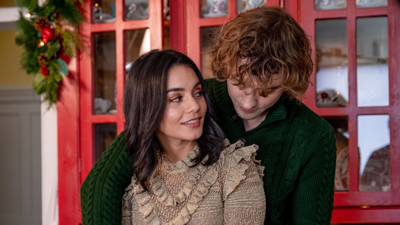 Vanessa Hudgens und Josh Whitehouse in "The Knight Before Christmas".Foto: Brooke Palmer/ Netflix