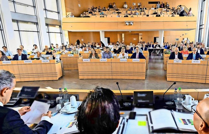 Vor zwei Jahren hat sich der Gemeinderat in Stuttgart konstituiert. Damals wurde auch Niels Foitzik für die AfD gewählt.<span class='image-autor'>Foto: Imago</span>