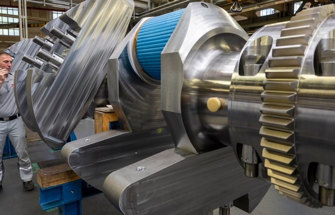 Vertreter der Metall- und Elektroindustrie aus Baden-Württemberg und Bayern haben sich an Bundeskanzler Friedrich Merz (CDU) gewandet und Reformen eingefordert.<span class='image-autor'>Stefan Puchner/dpa</span>